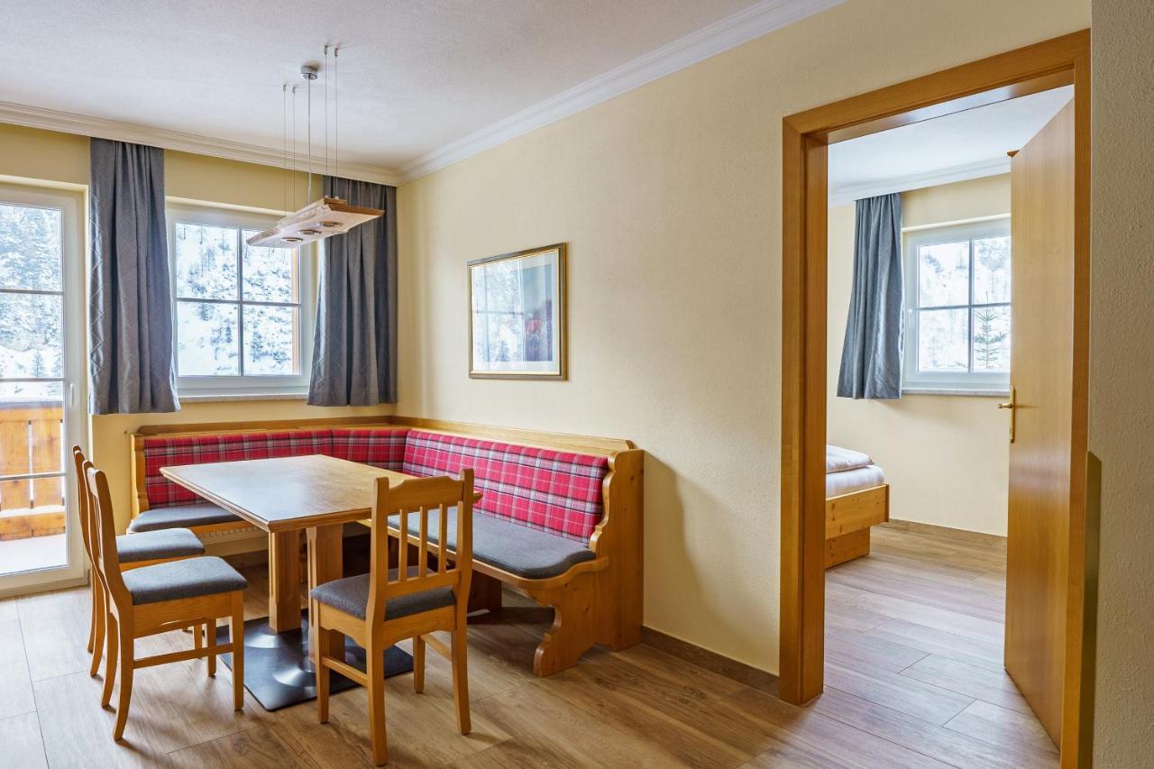 Hubertus Alpine Living Aparthotel Obertauern Exterior photo