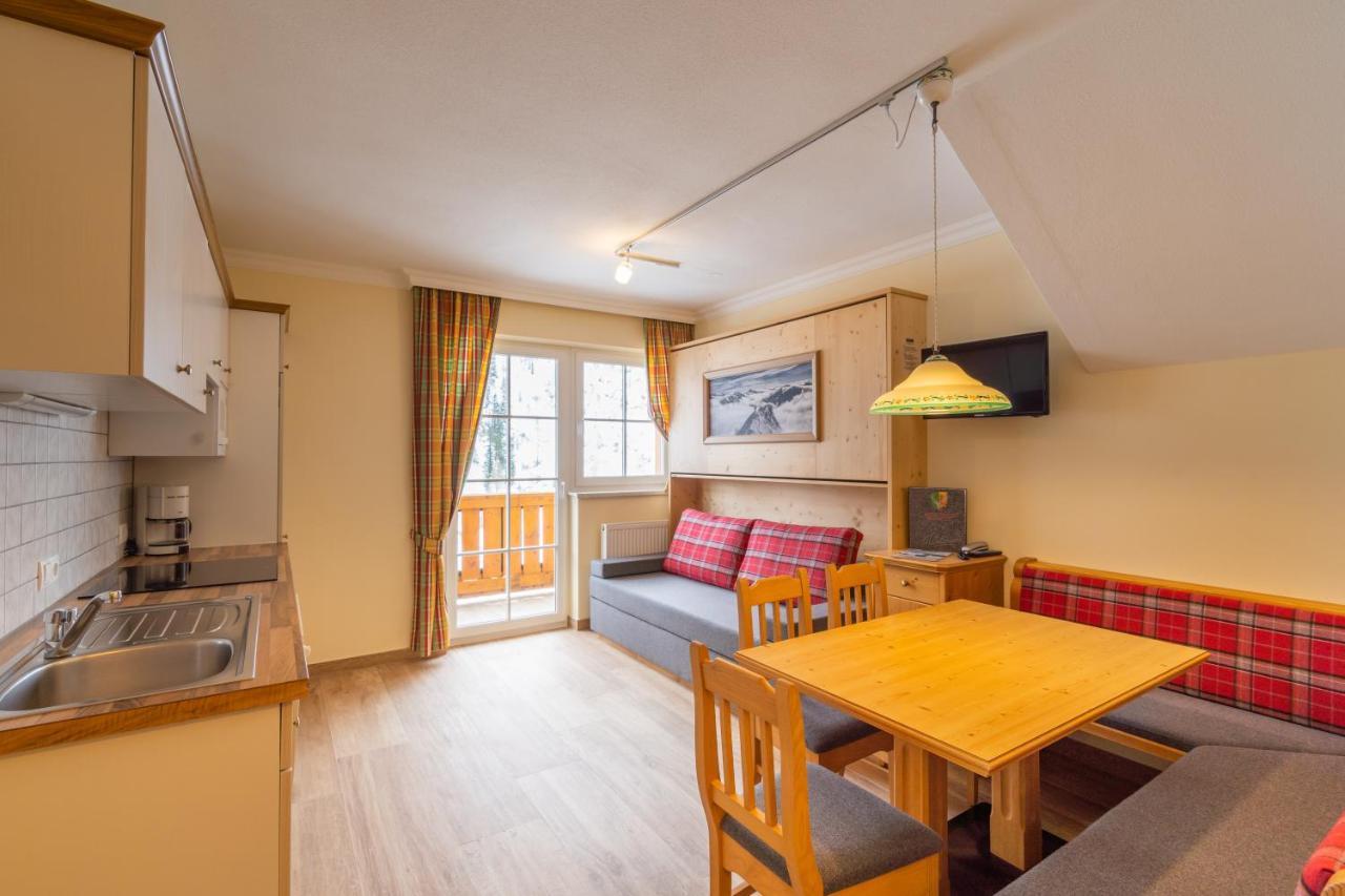 Hubertus Alpine Living Aparthotel Obertauern Exterior photo