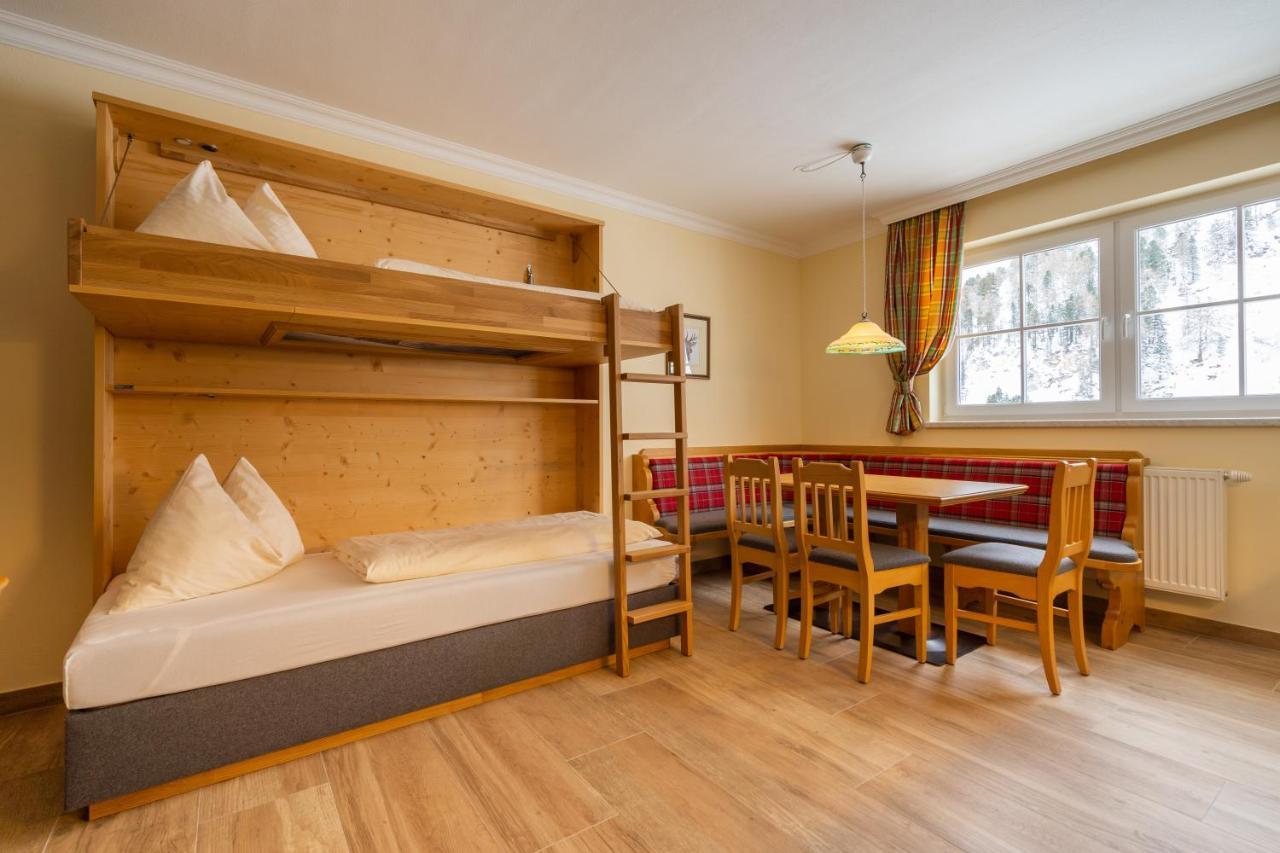 Hubertus Alpine Living Aparthotel Obertauern Exterior photo